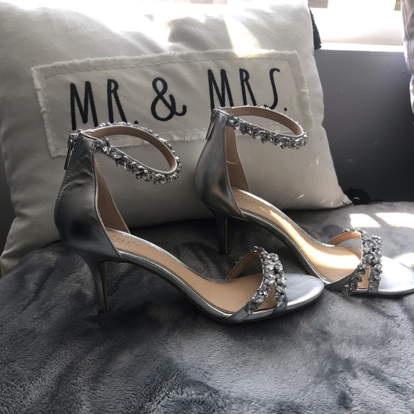 Jewel Badgley Mischka Heel - Picture 5 of 11